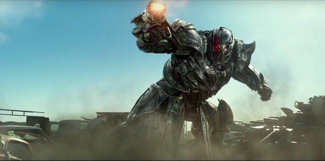 Transformer 5: The Last Knight thất thế trong mùa phim năm nay