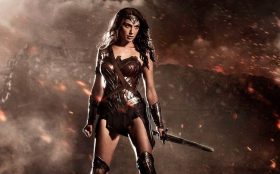 Patty Jenkins sẽ tham gia viết kịch bản cho Wonder Woman 2