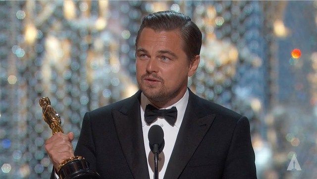 Sau 20 năm Leonardo DiCaprio đã chạm tay tới tượng vàng Oscar danh giá